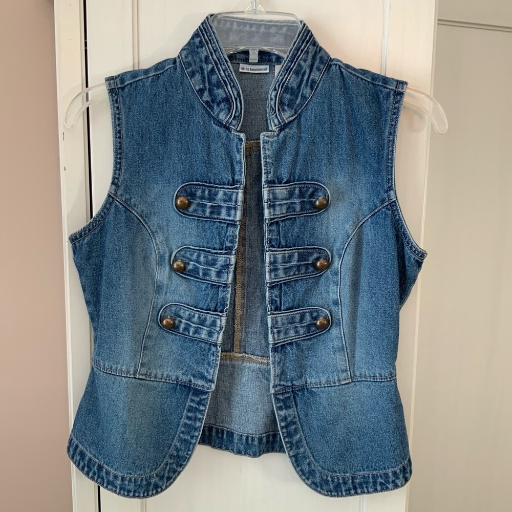 No Boundaries juniors denim vest
